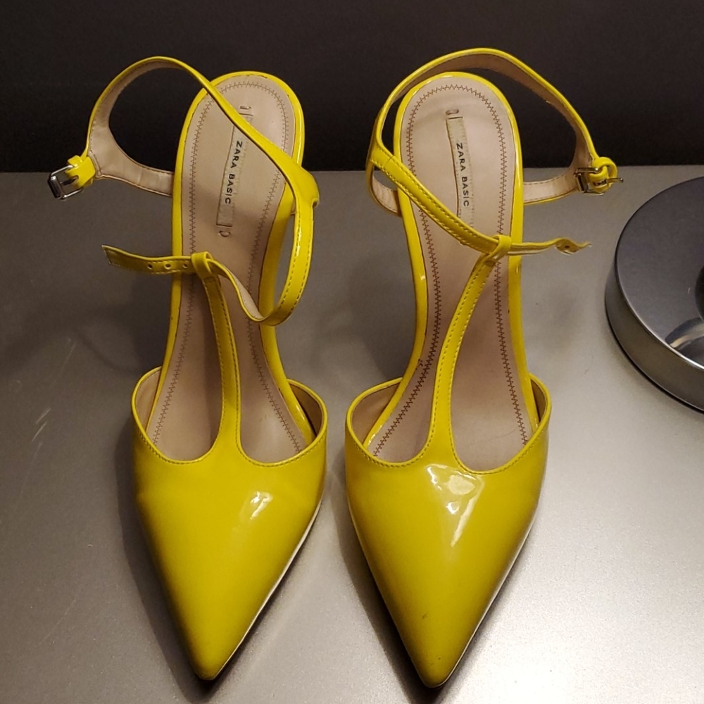 New Low Price! ZARA NEON HEELS